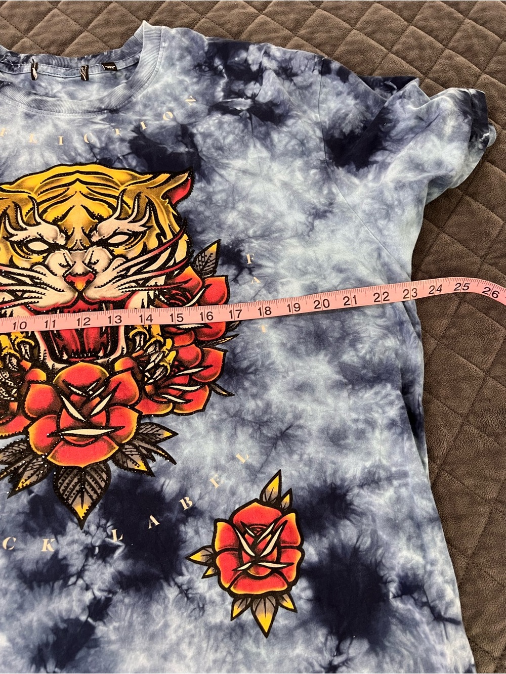 Affliction T Shirt Men’s XL Tie Dye Tiger Studded Roses Rhinestones B24 - Picture 7 of 10